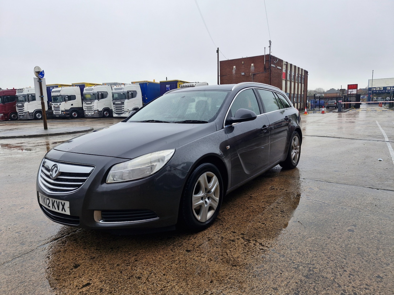Used Vauxhall Insignia 2012 for sale - 76748306: Photo 2