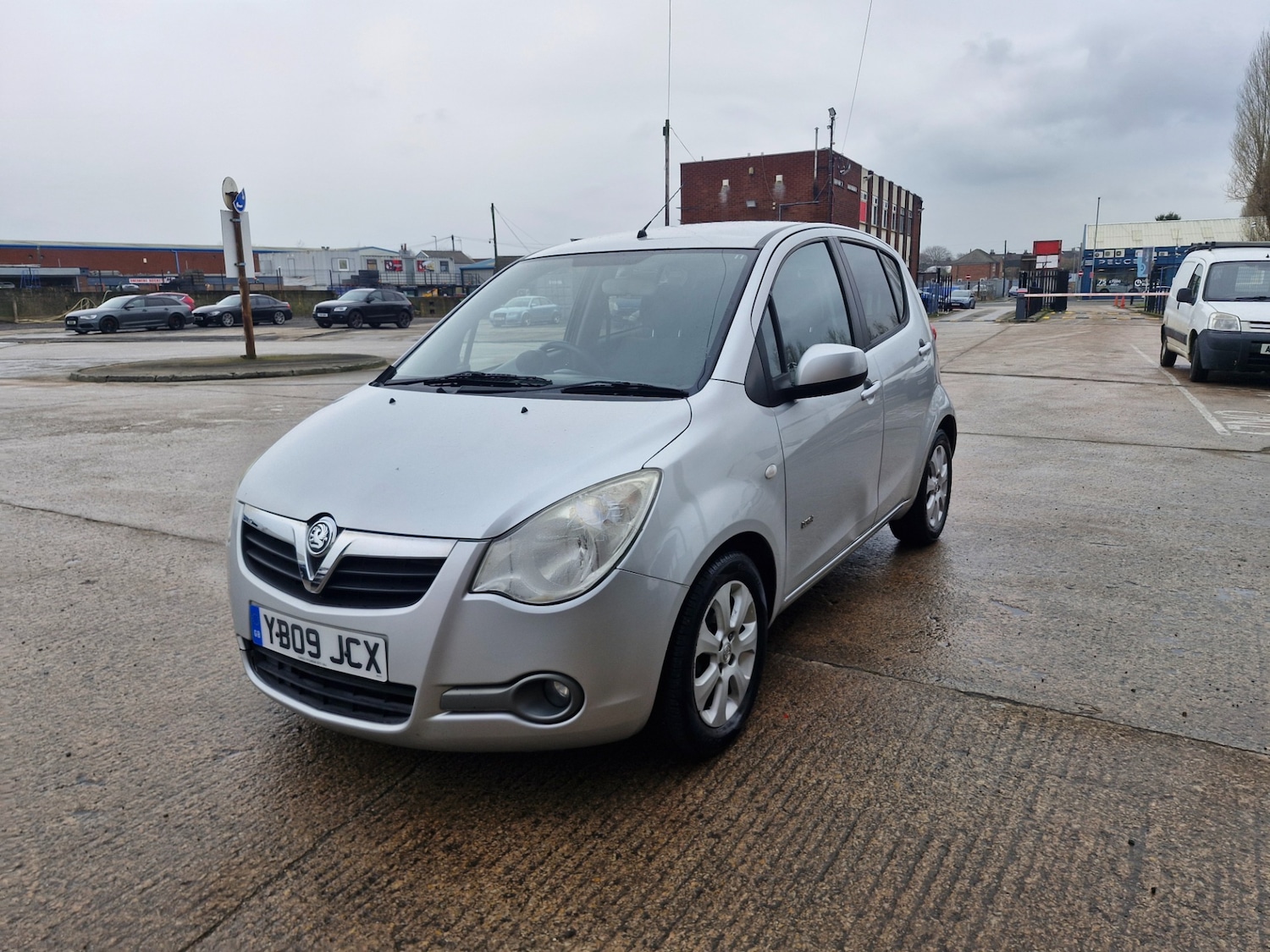 Used Vauxhall Agila 2009 for sale - 77363688: Photo 2
