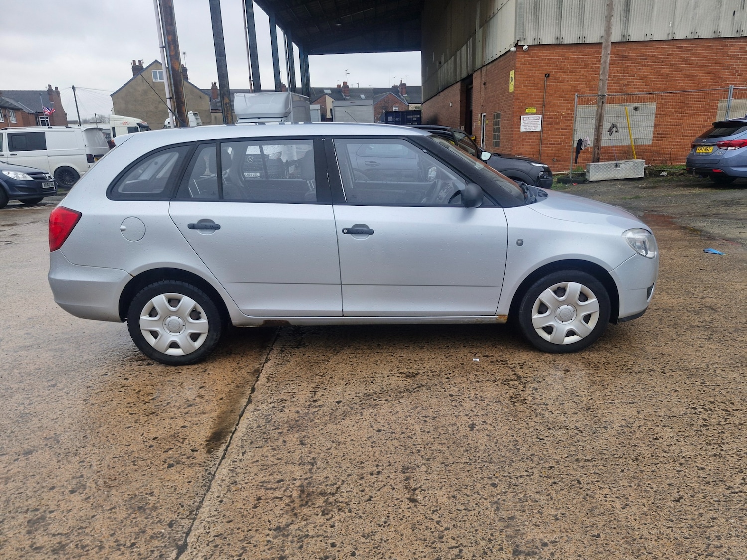Used Skoda Fabia 2010 for sale - 77590664: Photo 3