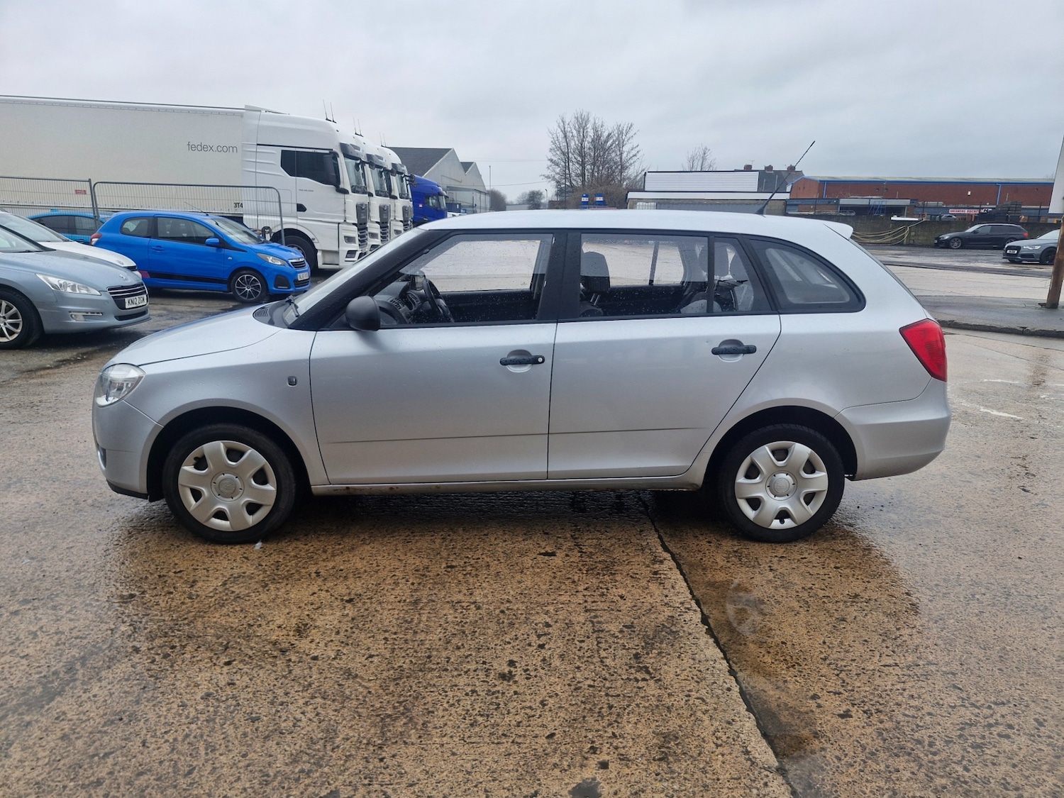 Used Skoda Fabia 2010 for sale - 77590664: Photo 5