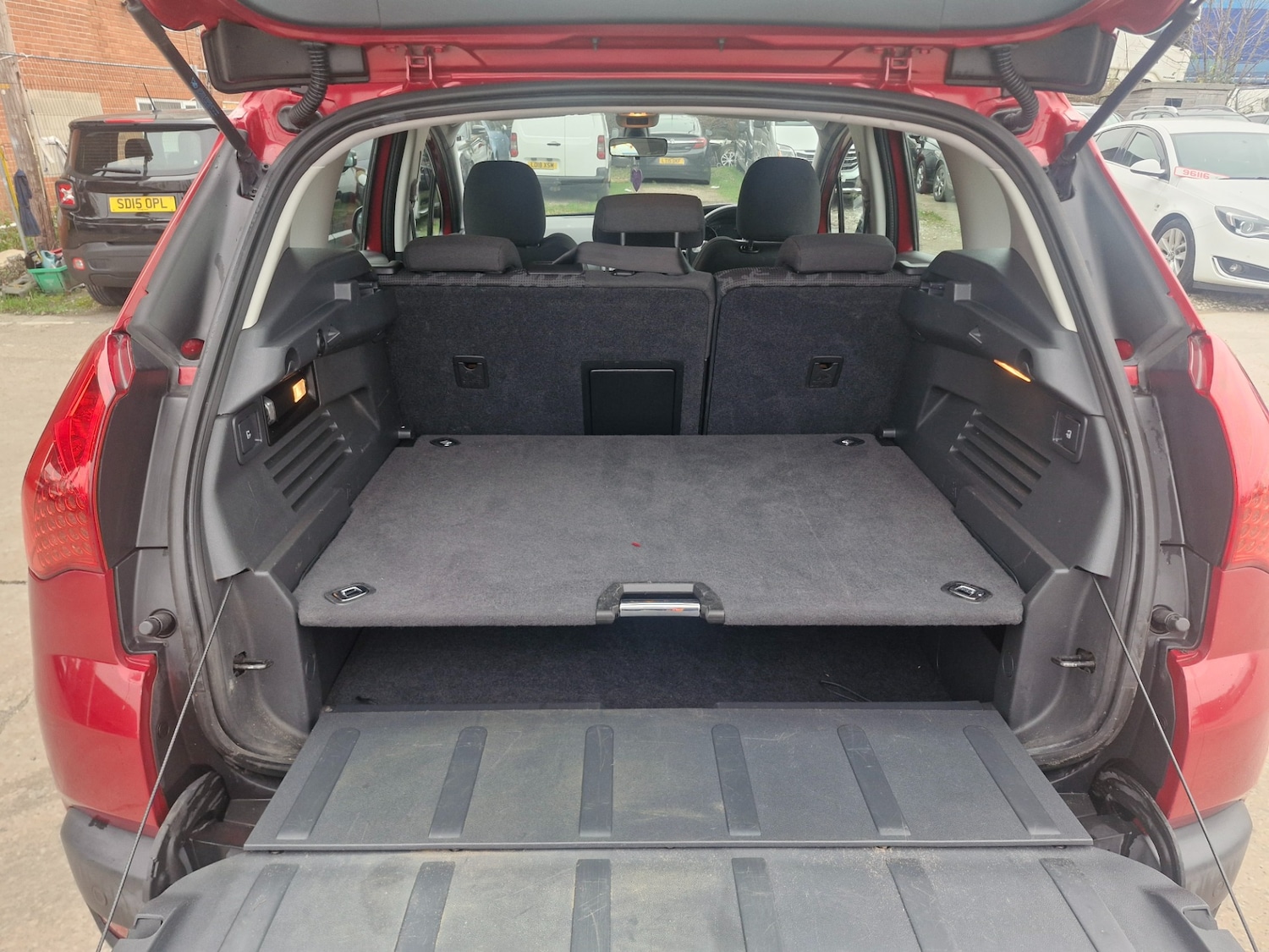 Used Peugeot 3008 2012 for sale - 77061784: Photo 8