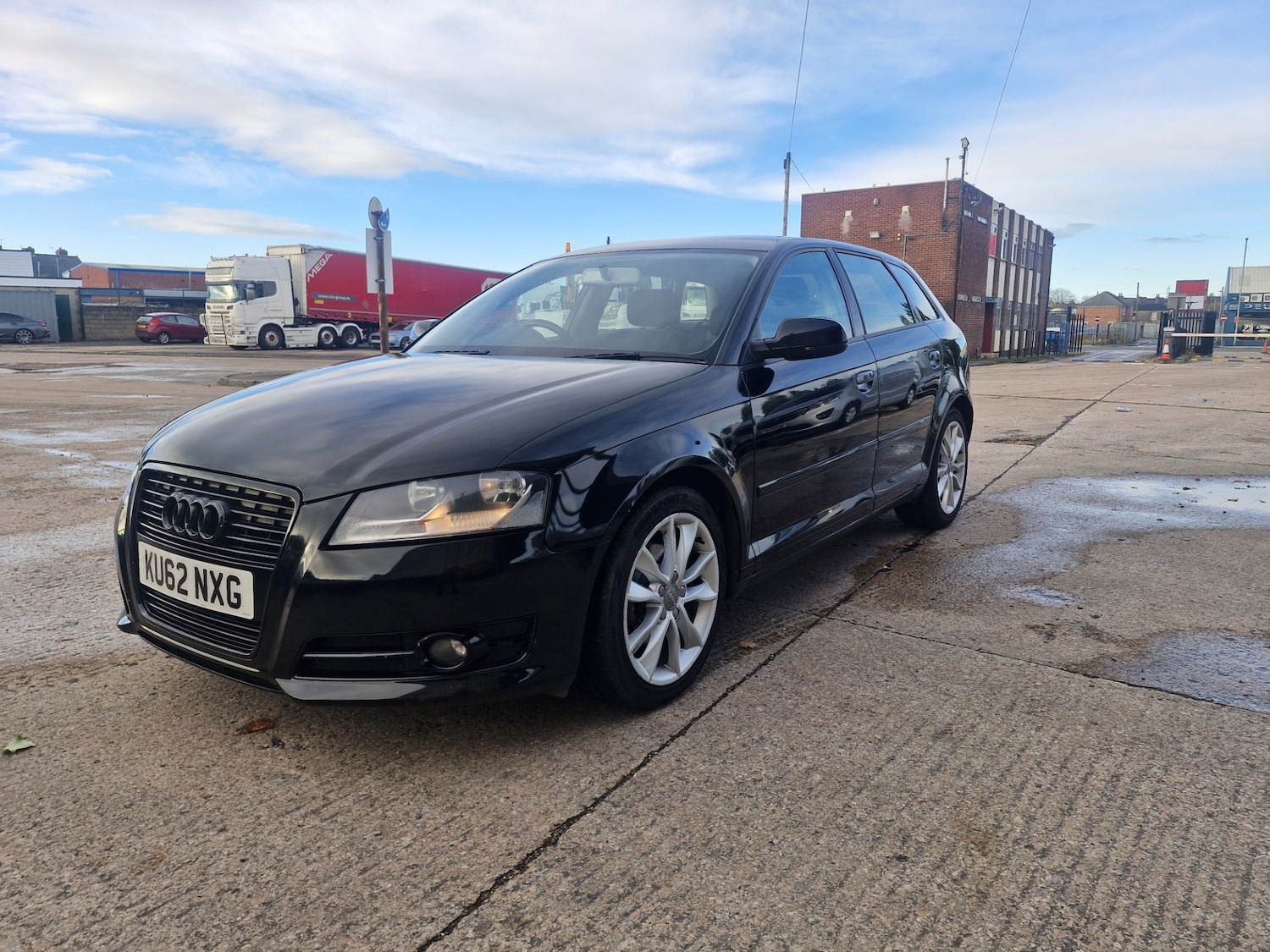Used Audi A3 2012 for sale - 76626455: Photo 2