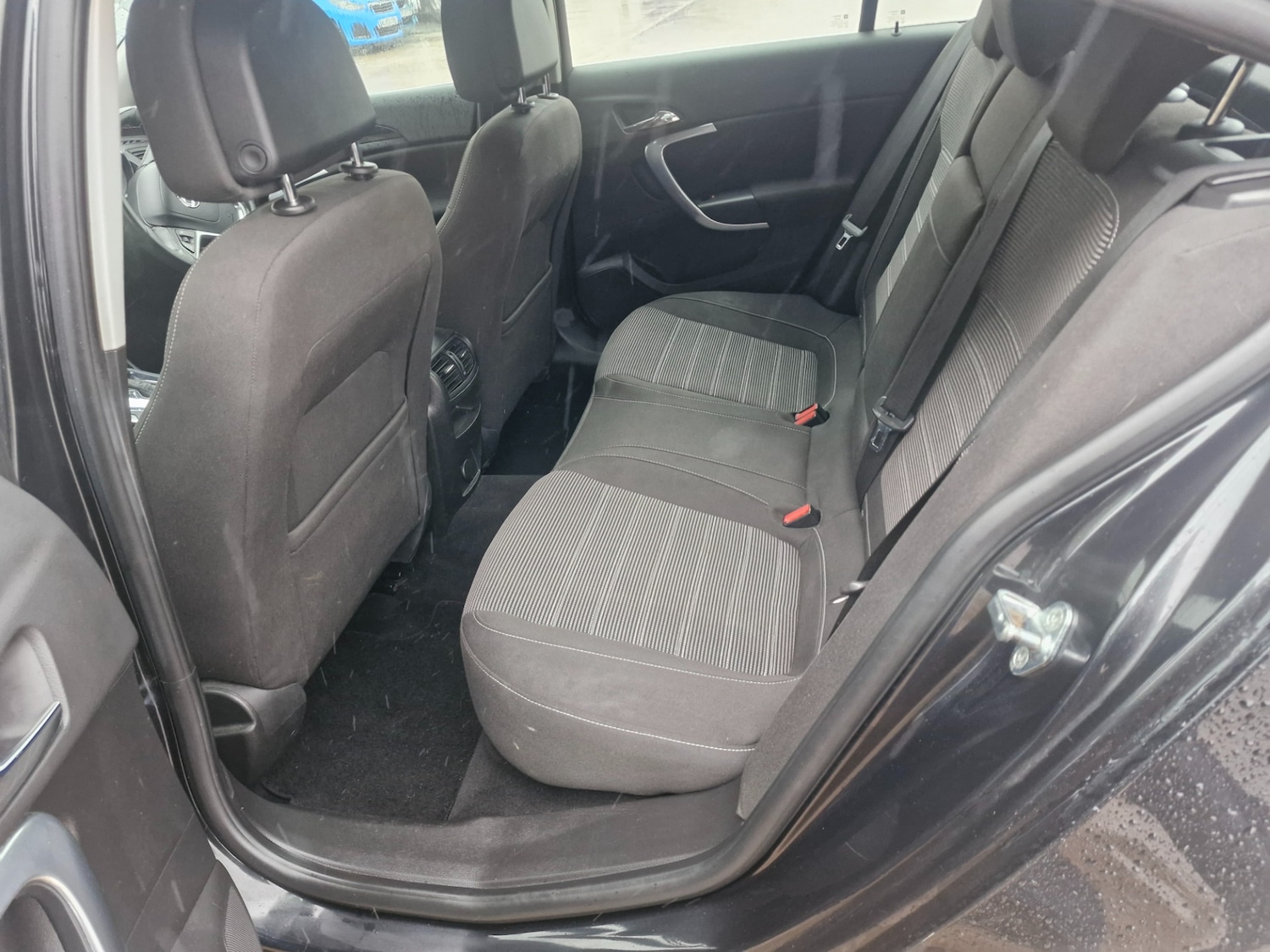 Used Vauxhall Insignia 2011 for sale - 77460824: Photo 7