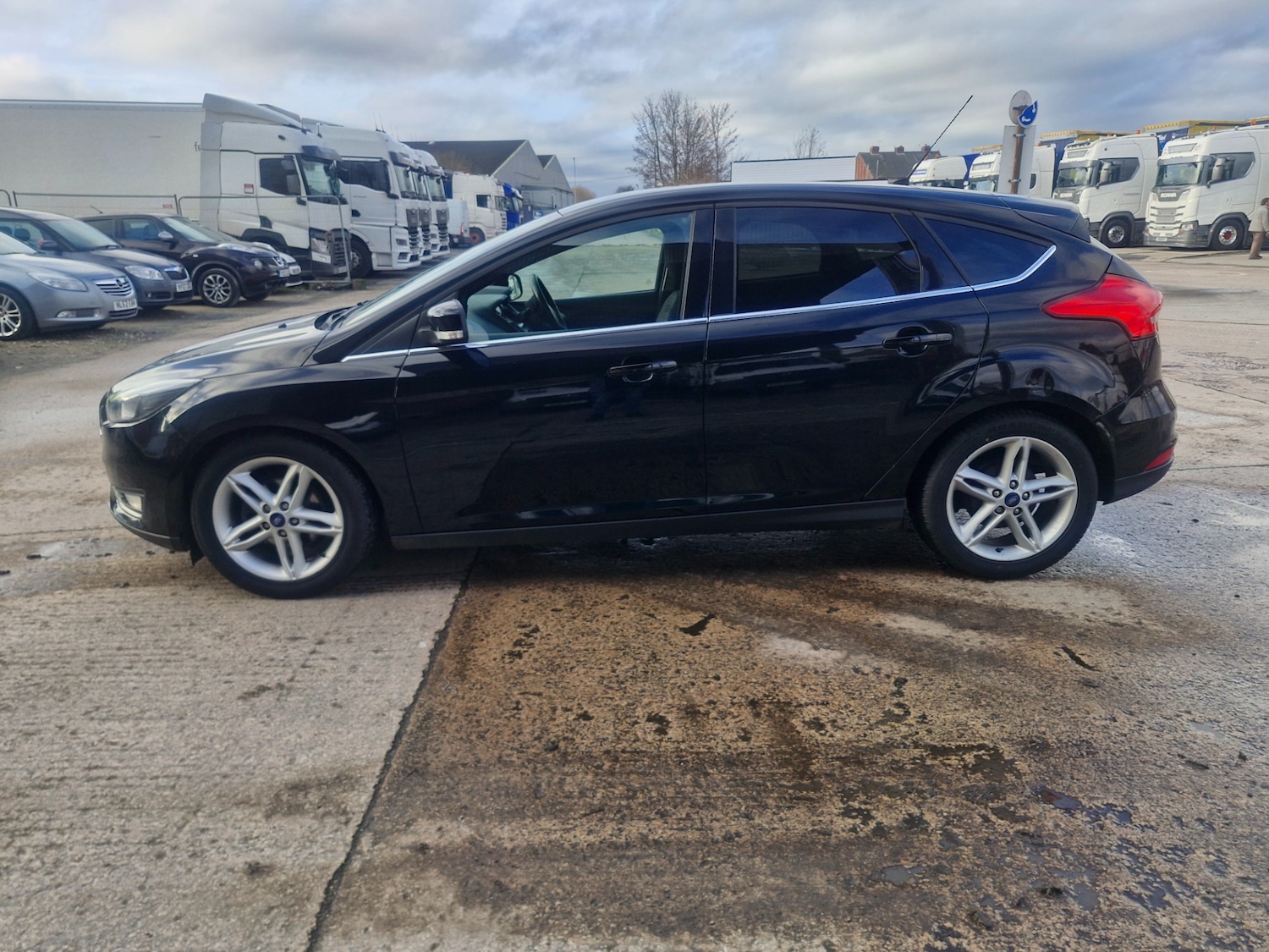 Used Ford Focus 2016 for sale - 77310786: Photo 5