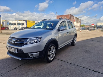 Used Dacia Sandero Stepway 2013 for sale - 78296625: Photo