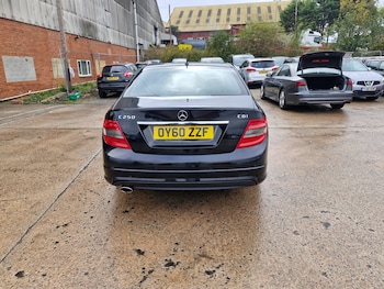 Used Mercedes-Benz C Class 2010 for sale - 76253023: Photo
