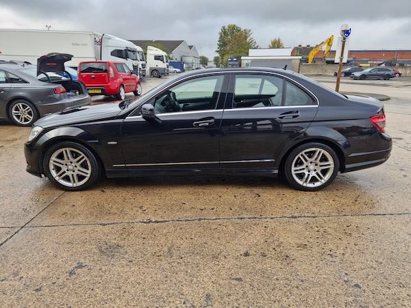 Used Mercedes-Benz C Class 2010 for sale - 76253023: Photo 5