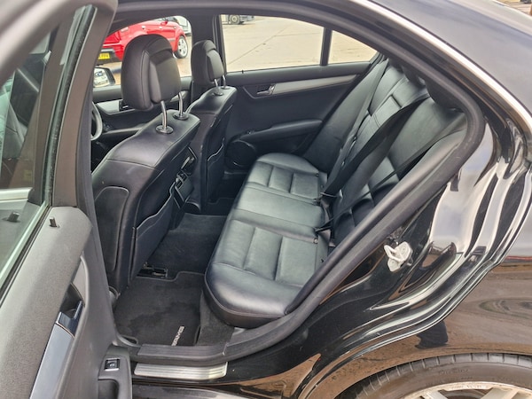 Used Mercedes-Benz C Class 2010 for sale - 76253023: Photo 7
