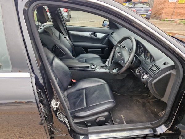 Used Mercedes-Benz C Class 2010 for sale - 76253023: Photo 9