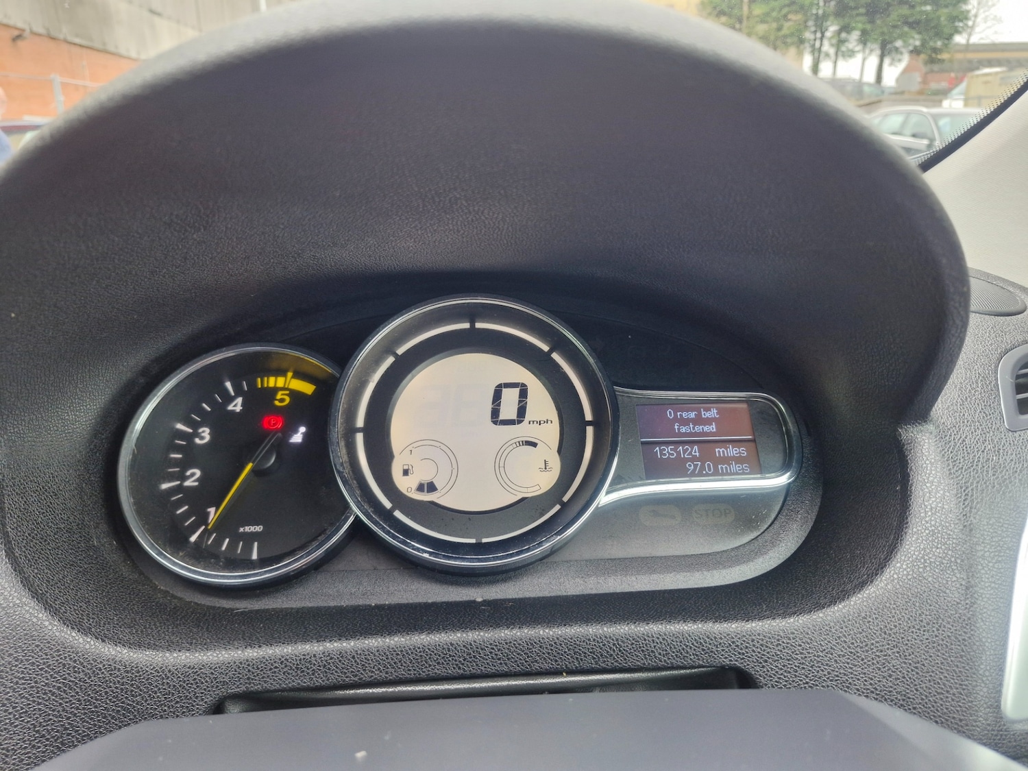 Used Renault Megane 2011 for sale - 77789909: Photo 11