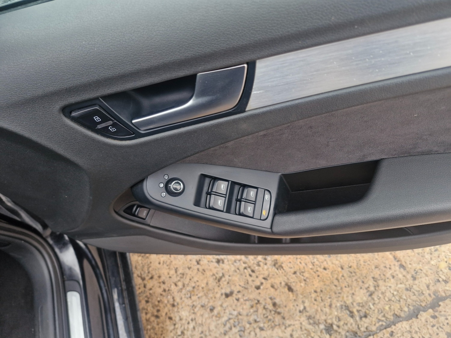 Used Audi A4 2009 for sale - 77403691: Photo 9