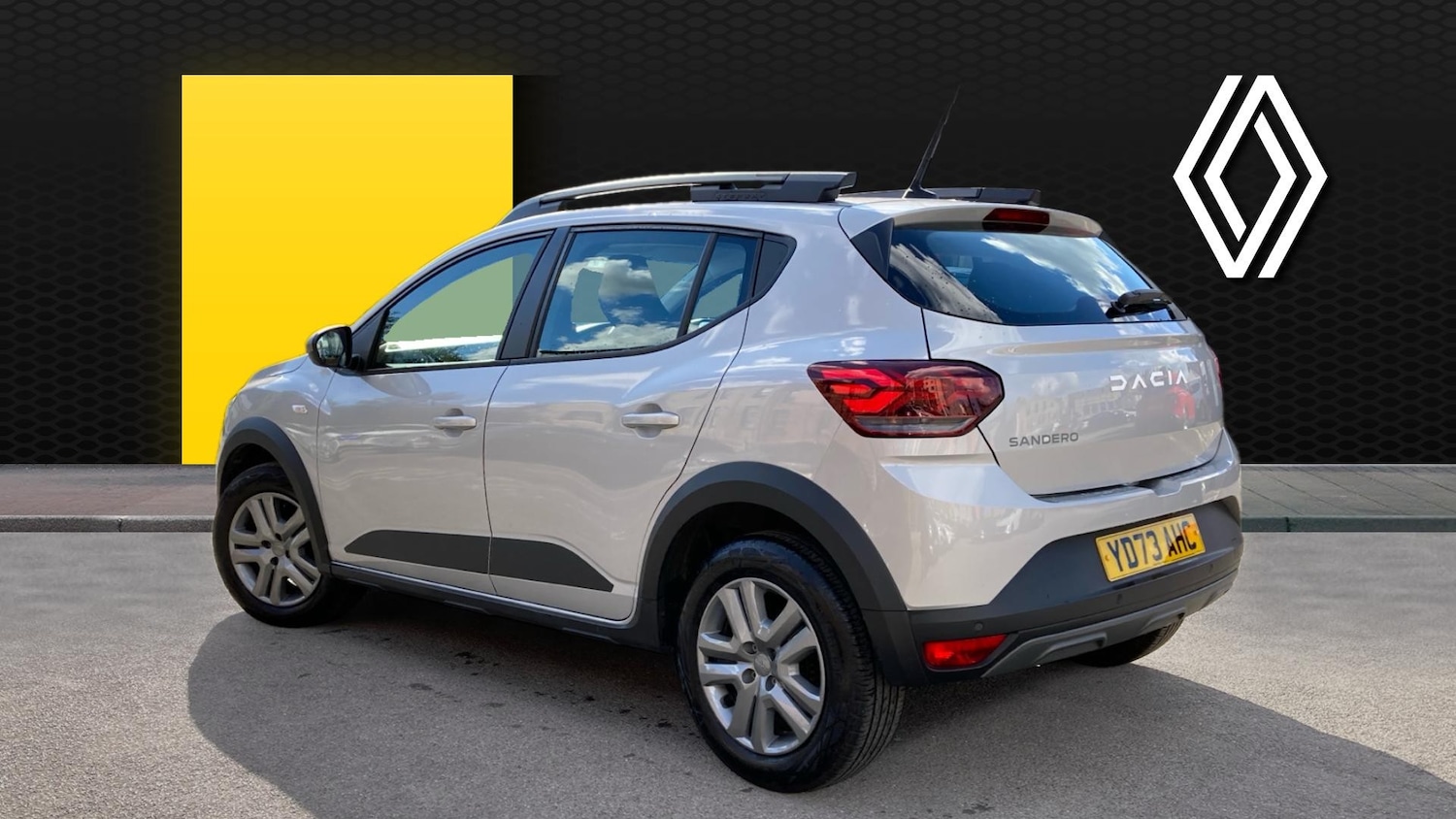 Used Dacia Sandero Stepway 2023 for sale - 76194725: Photo 2
