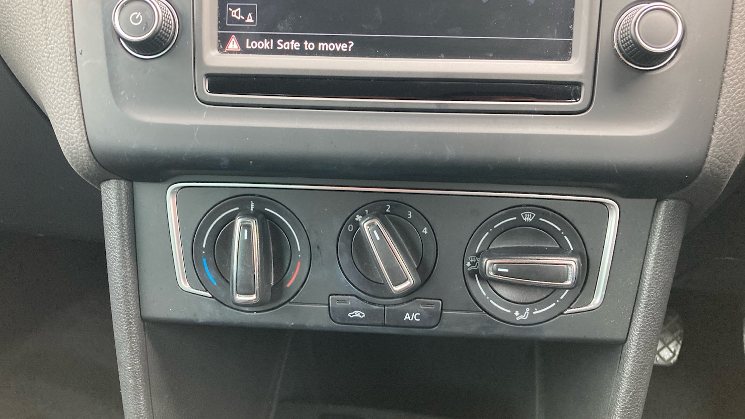 Used Volkswagen Polo 2017 for sale - 77761738: Photo 23