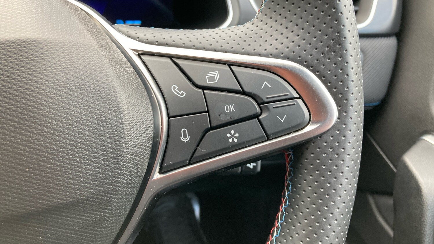 Used Renault Other 2024 for sale - 77935141: Photo 24