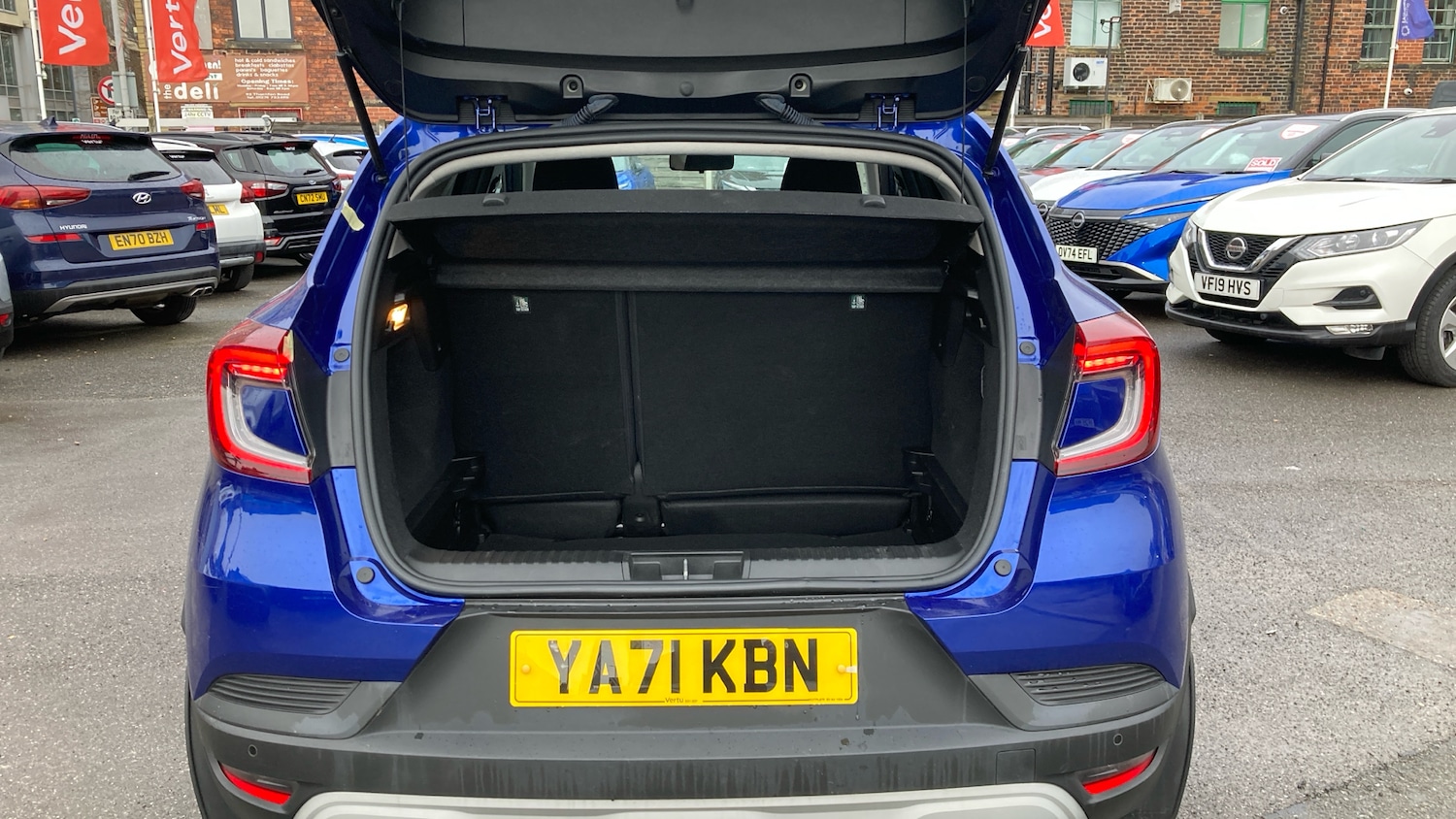 Used Renault Captur 2022 for sale - 77245431: Photo 4