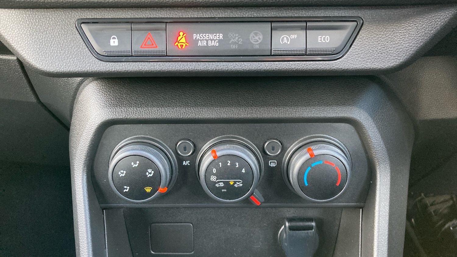 Used Dacia Sandero 2023 for sale - 77619757: Photo 22