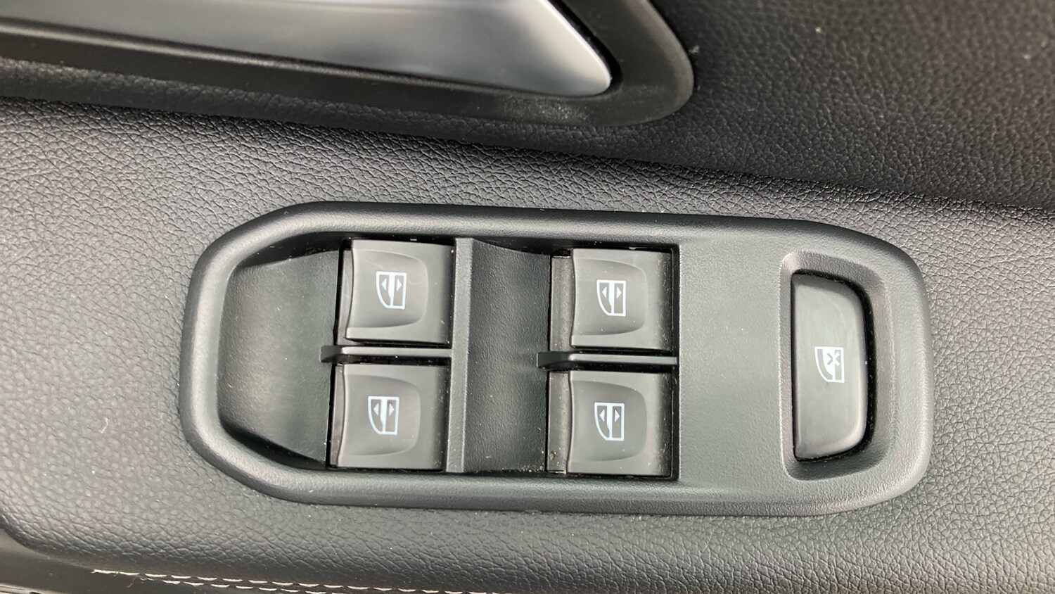 Used Dacia Duster 2022 for sale - 76277103: Photo 23