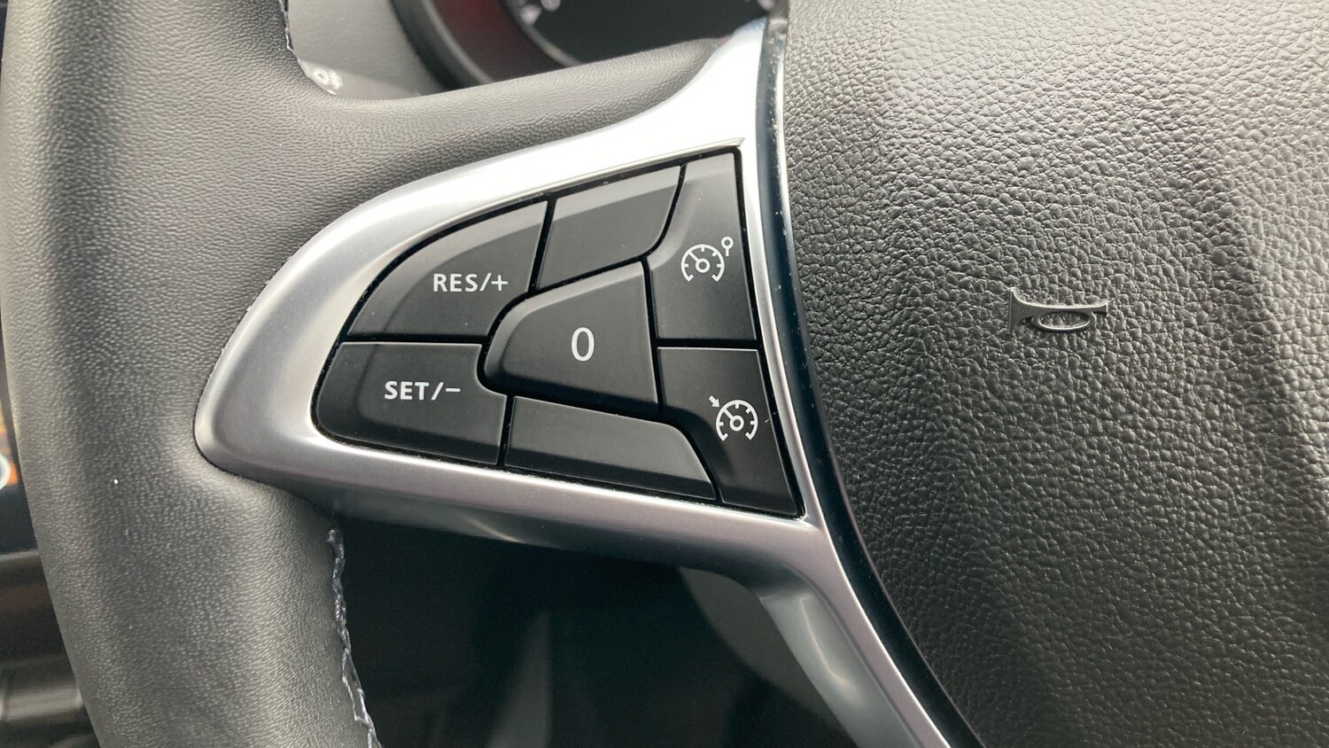 Used Dacia Duster 2022 for sale - 76277103: Photo 34