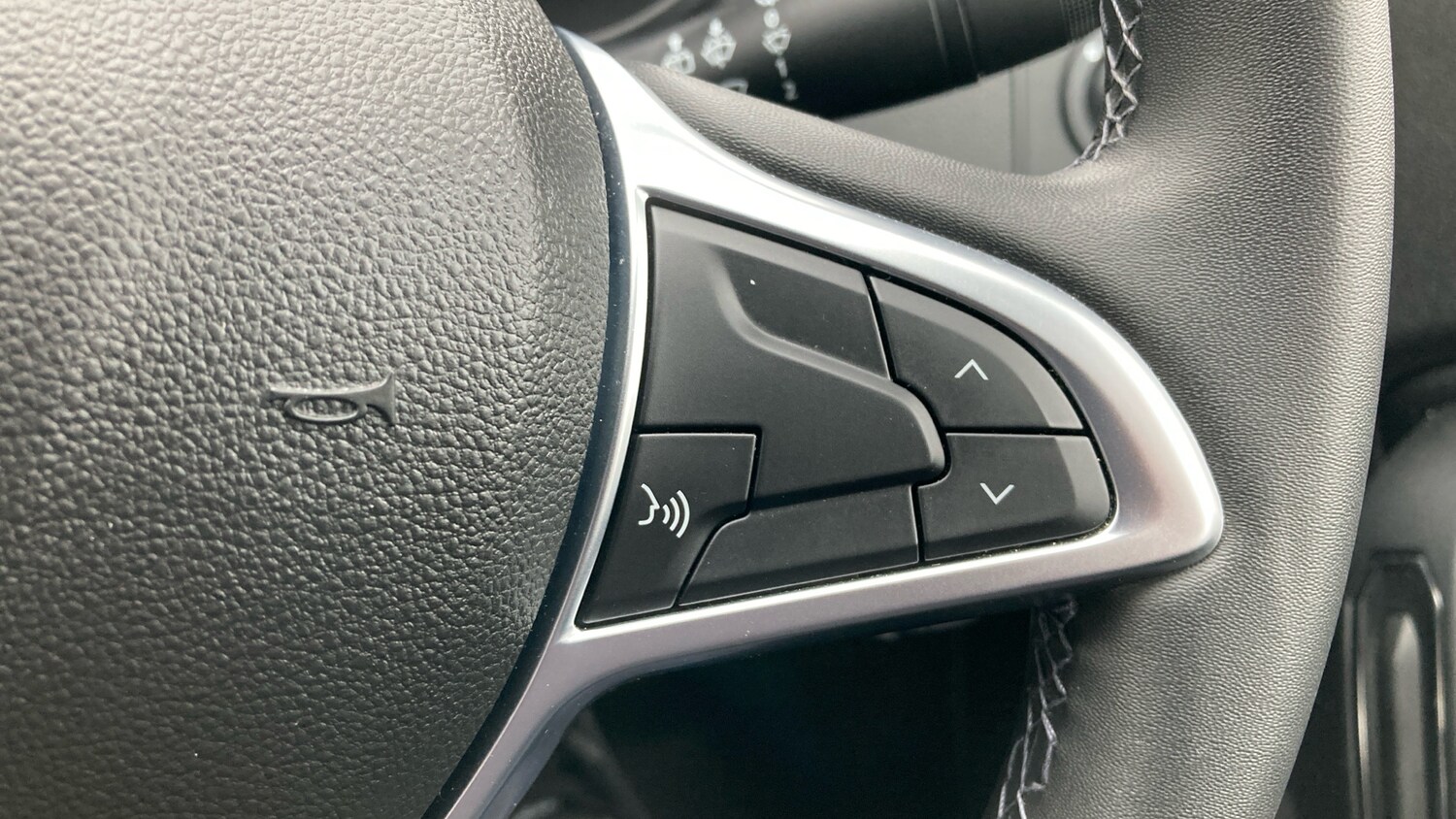 Used Dacia Duster 2022 for sale - 76277103: Photo 35