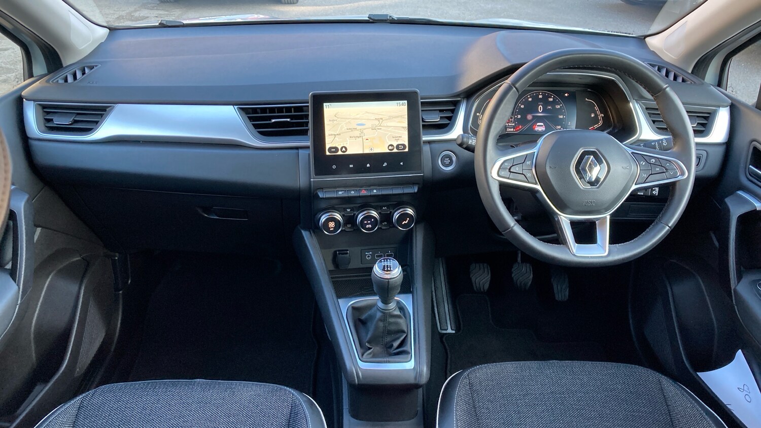 Used Renault Captur 2023 for sale - 77817901: Photo 10