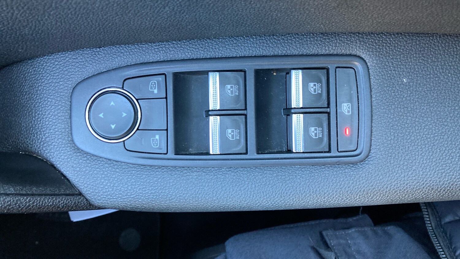 Used Renault Captur 2023 for sale - 77817901: Photo 28