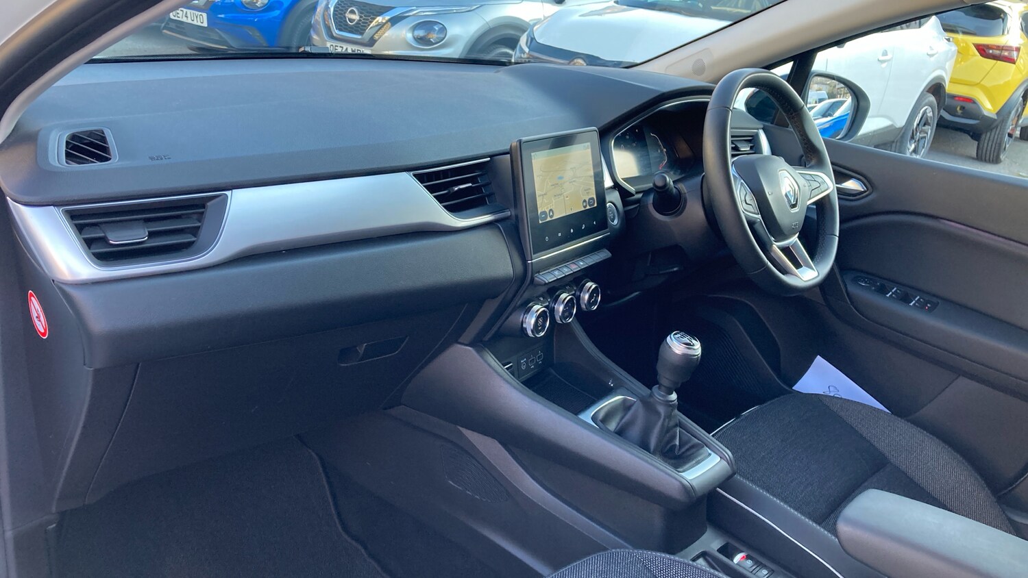 Used Renault Captur 2023 for sale - 77817901: Photo 9