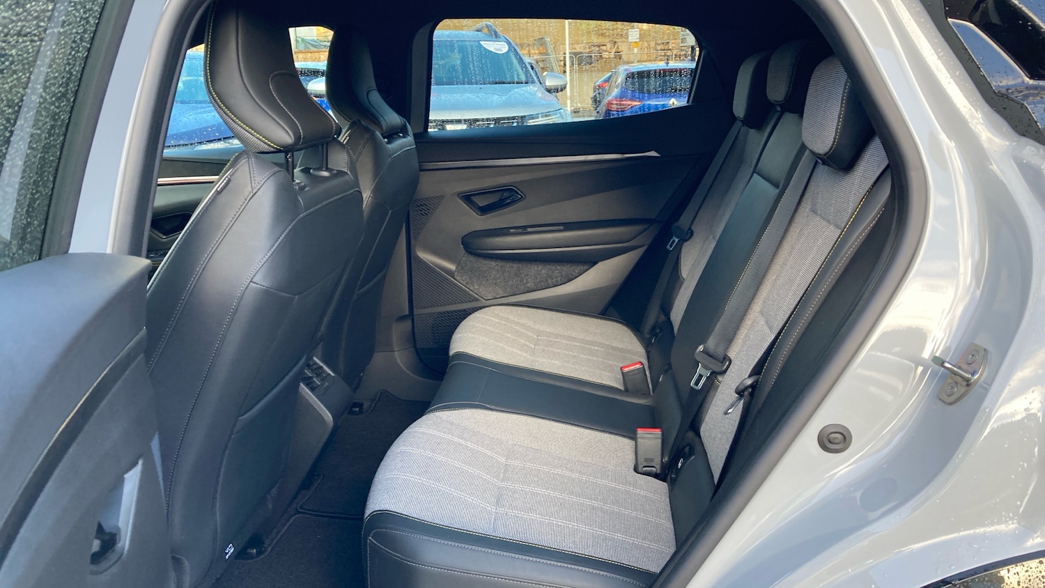 Used Renault Megane E Tech 2023 for sale - 76673104: Photo 16