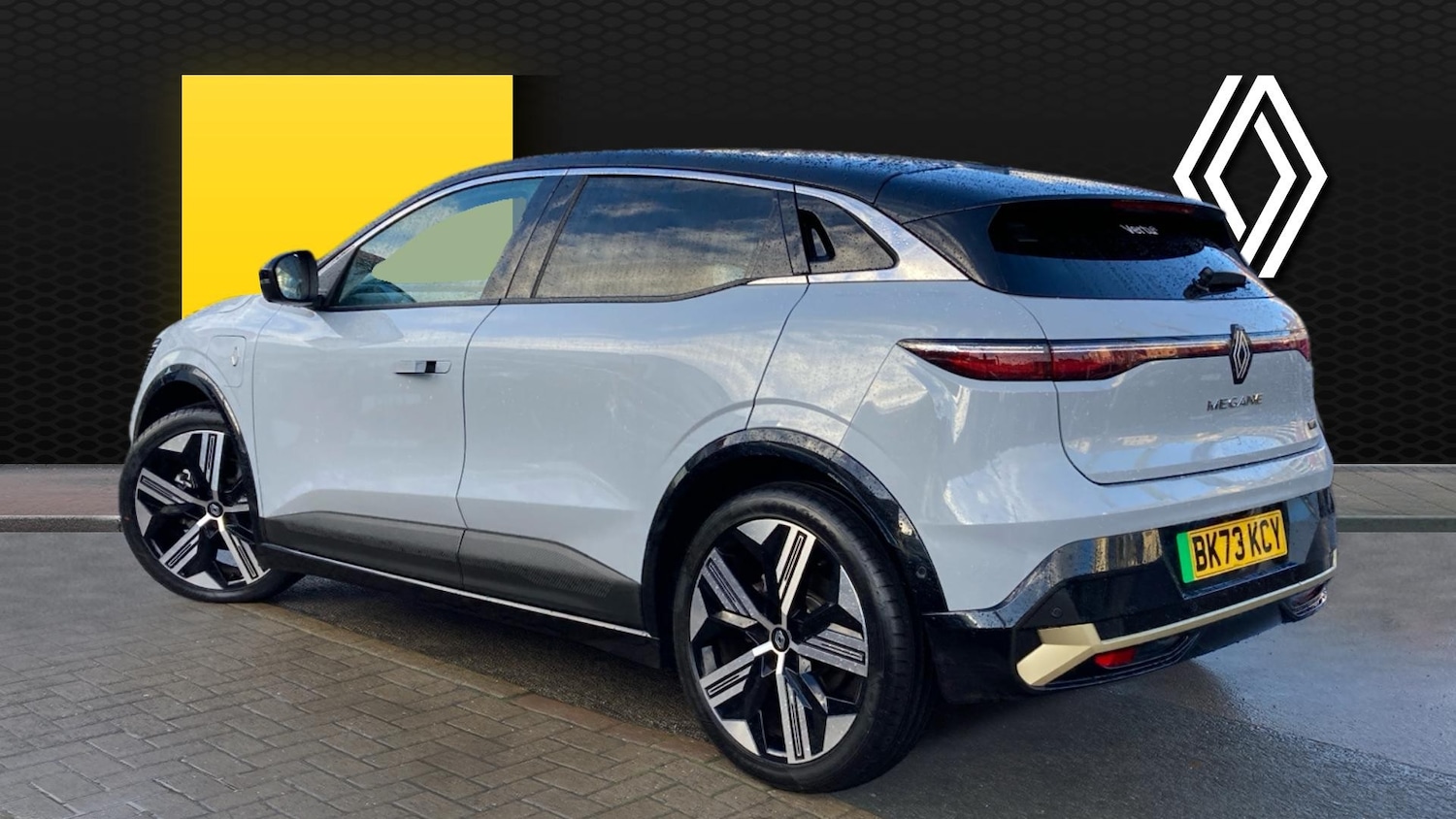 Used Renault Megane E Tech 2023 for sale - 76673104: Photo 2