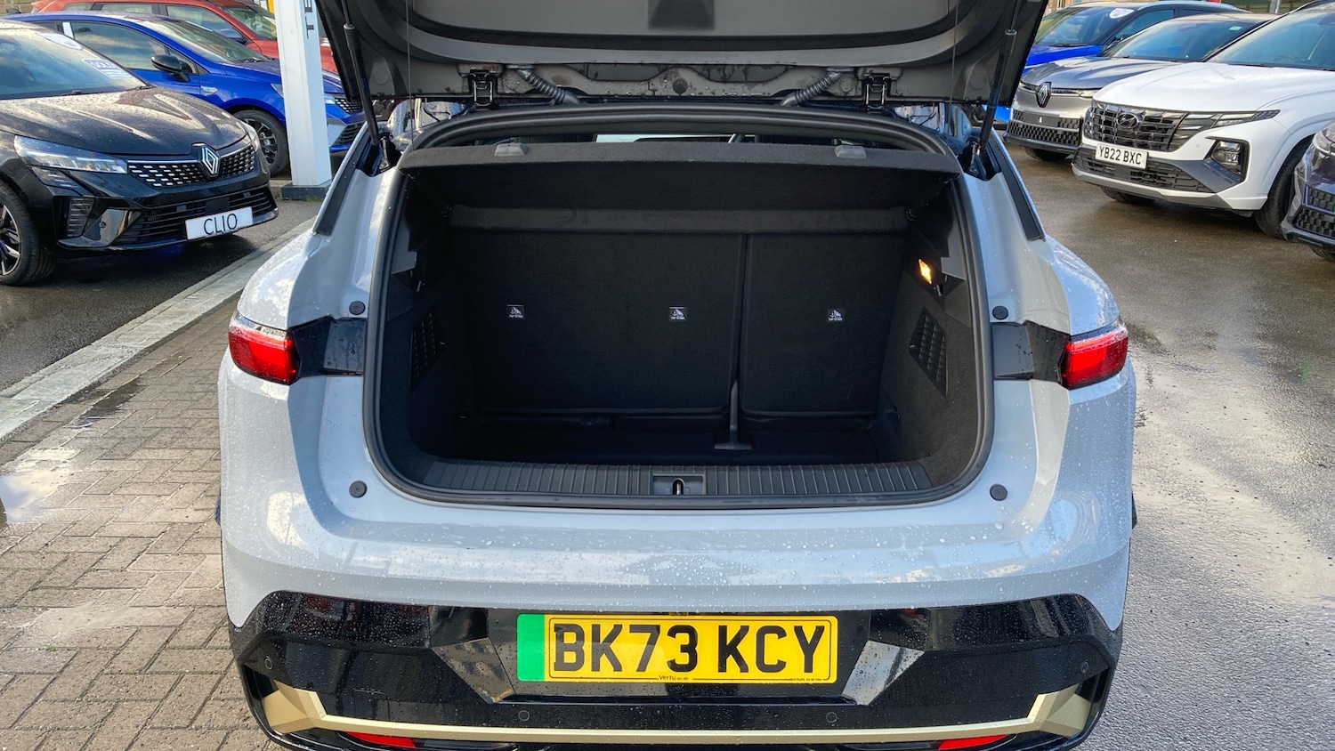 Used Renault Megane E Tech 2023 for sale - 76673104: Photo 4