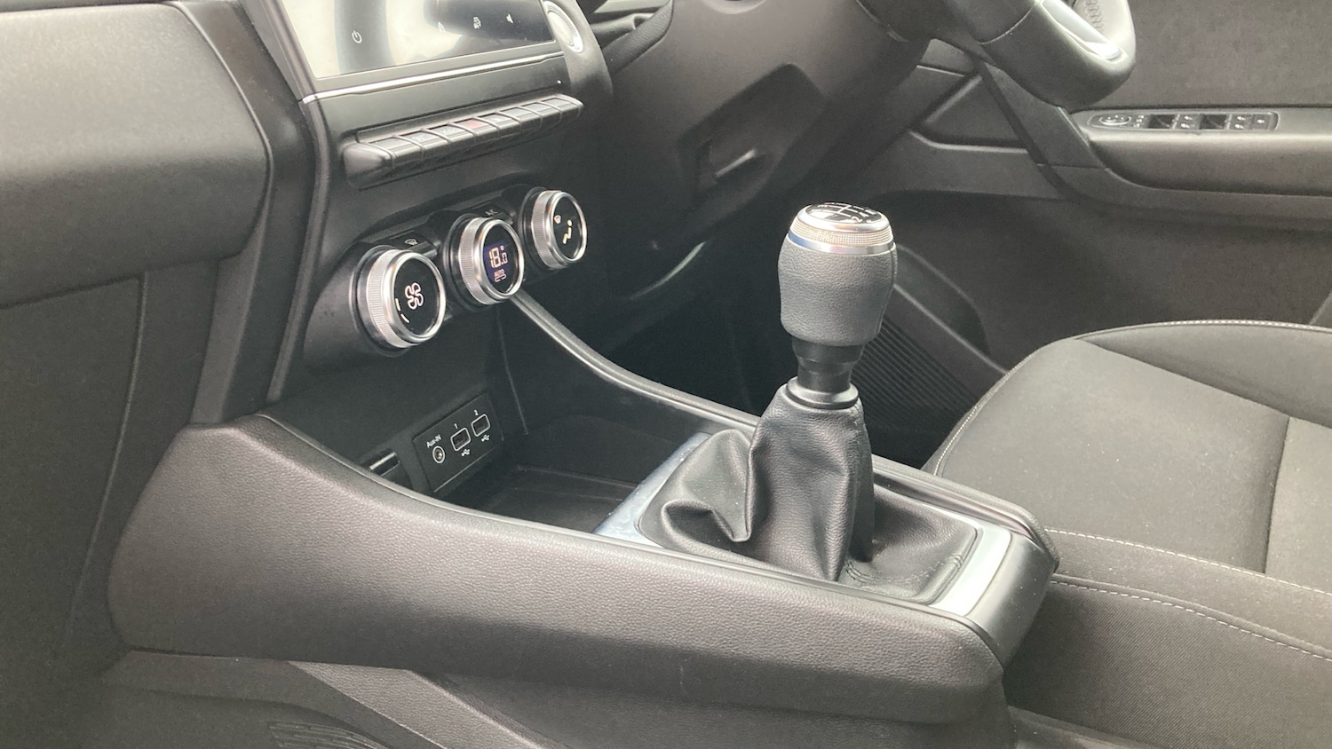 Used Renault Captur 2020 for sale - 76461720: Photo 13