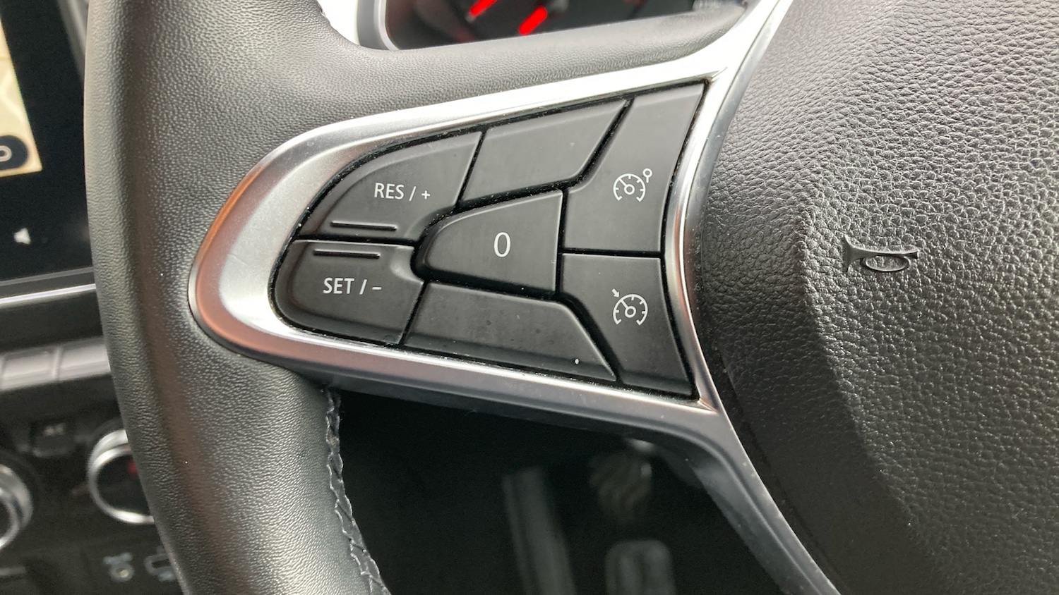 Used Renault Captur 2020 for sale - 76461720: Photo 23