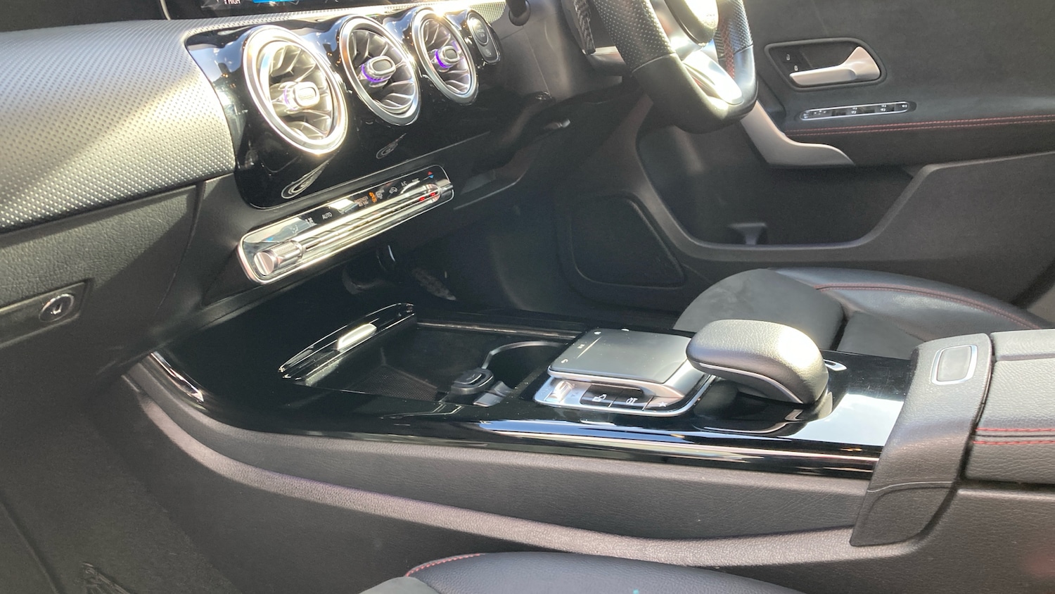 Used Mercedes-Benz A-Class 2019 for sale - 77999240: Photo 13