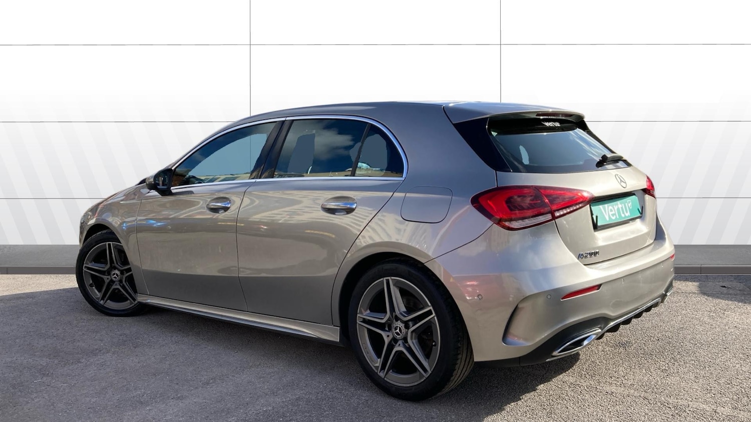 Used Mercedes-Benz A-Class 2019 for sale - 77999240: Photo 2
