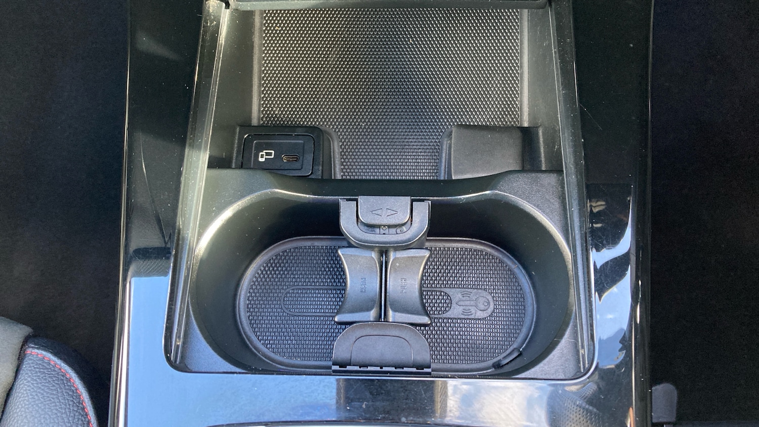 Used Mercedes-Benz A-Class 2019 for sale - 77999240: Photo 24