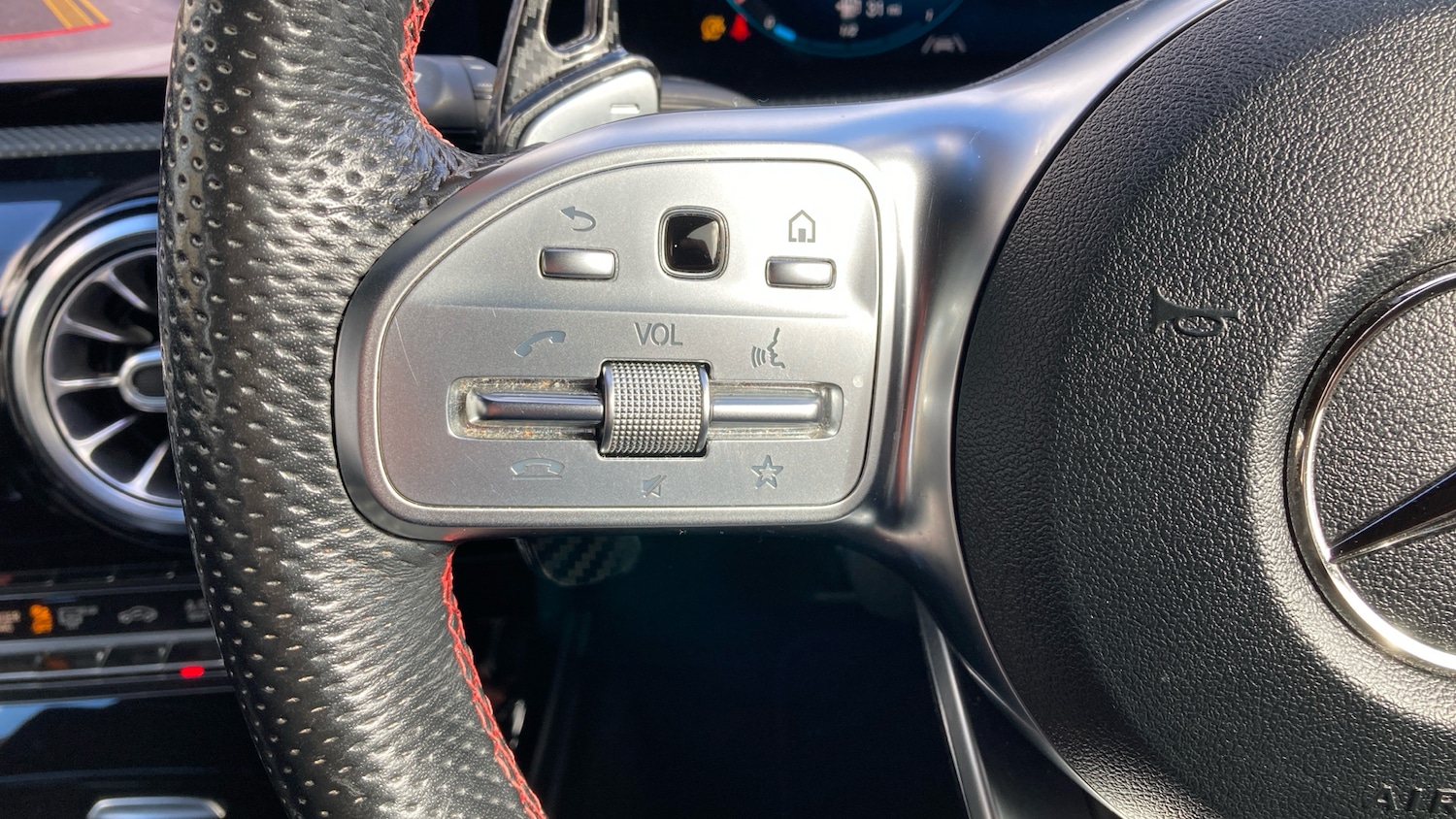 Used Mercedes-Benz A-Class 2019 for sale - 77999240: Photo 25