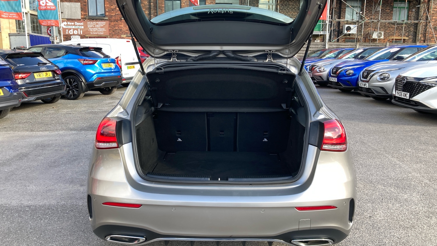 Used Mercedes-Benz A-Class 2019 for sale - 77999240: Photo 4