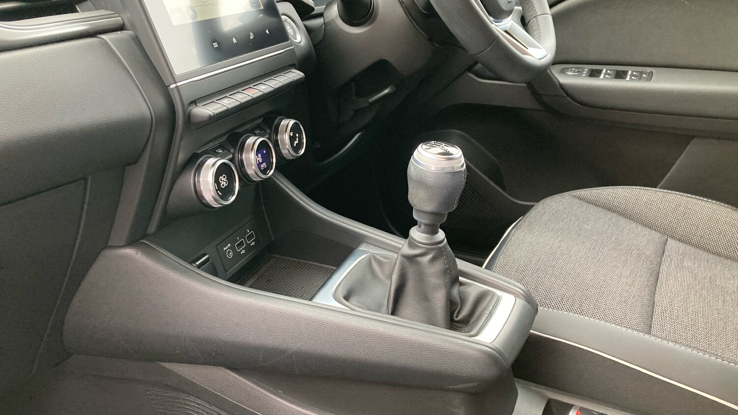 Used Renault Captur 2022 for sale - 77363980: Photo 13