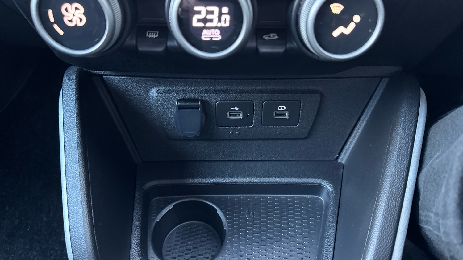 Used Dacia Duster 2023 for sale - 77435588: Photo 28