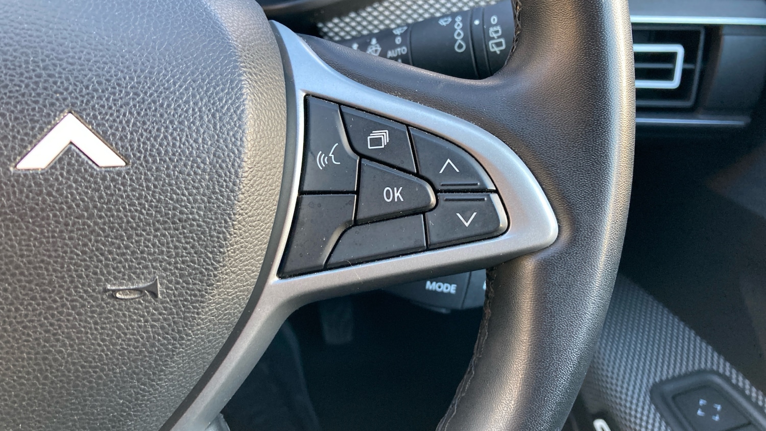 Used Dacia Jogger 2023 for sale - 76922366: Photo 27