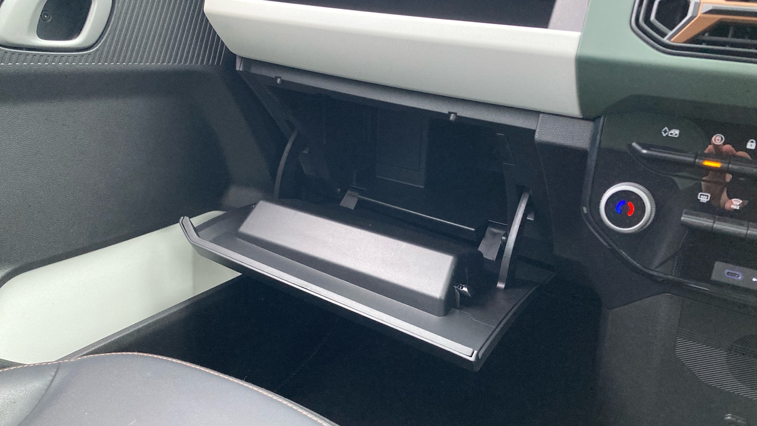 Used Dacia Spring 2024 for sale - 77687881: Photo 30