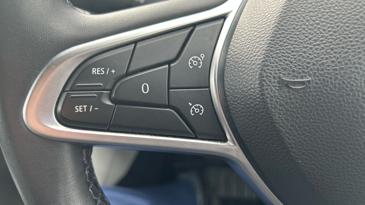 Used Renault Clio 2021 for sale - 76464349: Photo 27