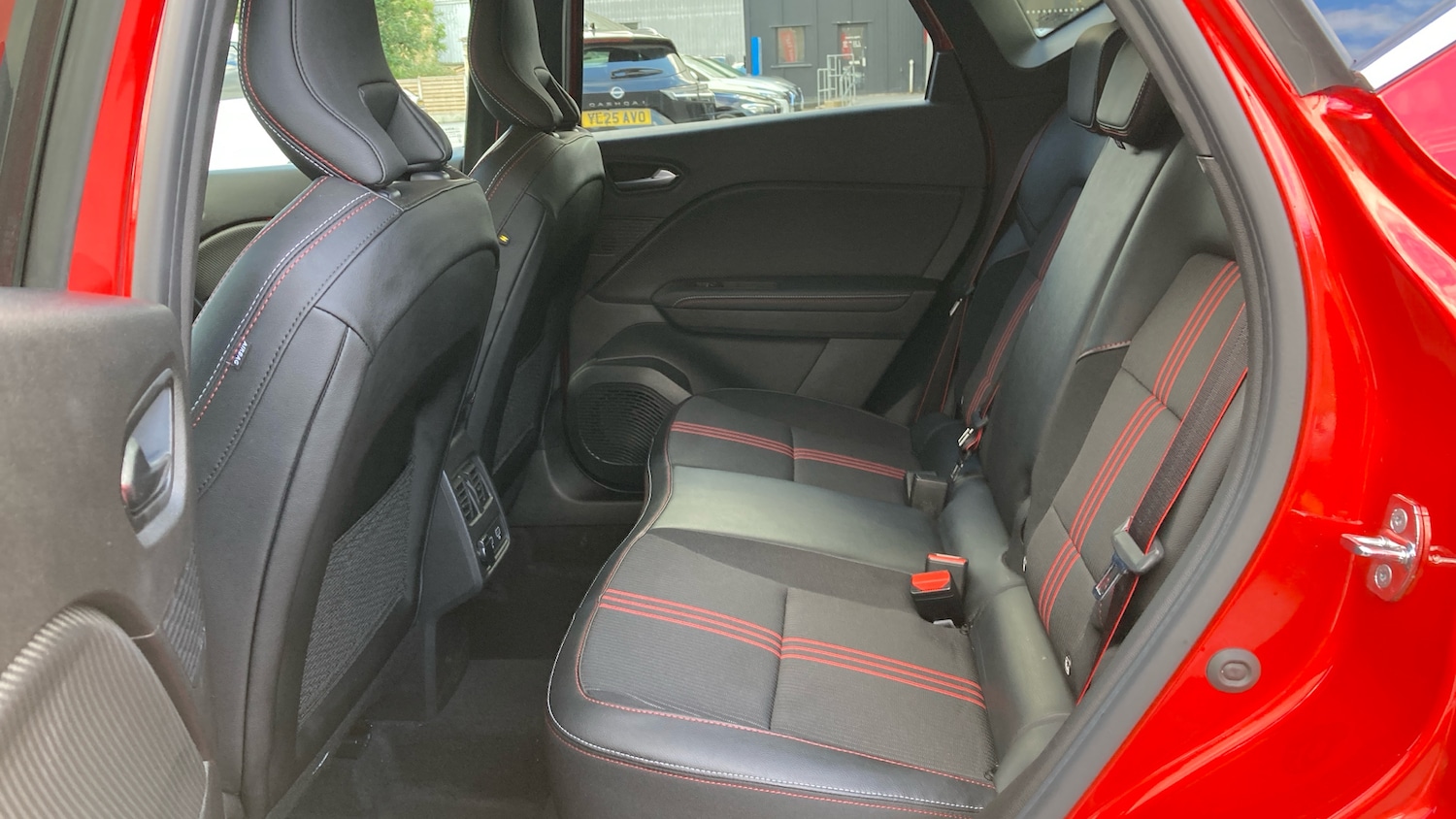 Used Renault Captur 2022 for sale - 76384919: Photo 16