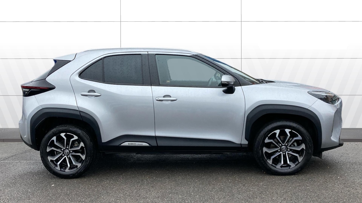 Used Toyota Yaris Cross 2022 for sale - 77247219: Photo 5