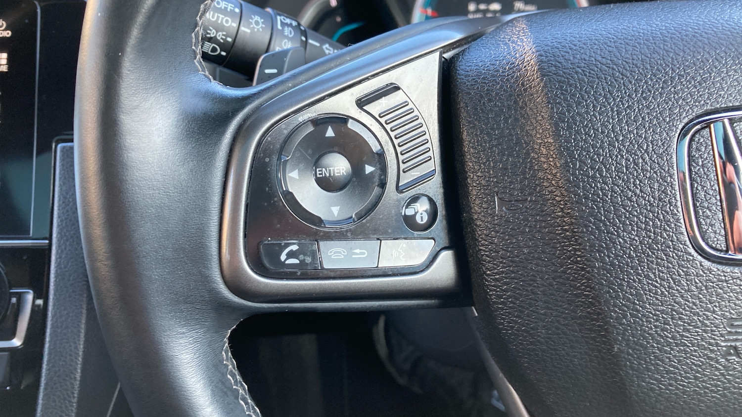 Used Honda Civic 2019 for sale - 78111921: Photo 25