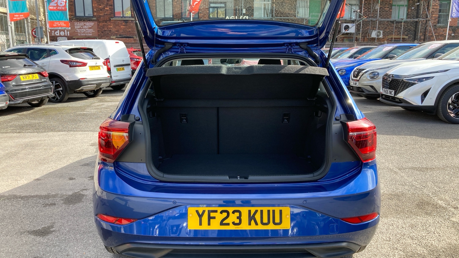 Used Volkswagen Polo 2023 for sale - 77950314: Photo 4