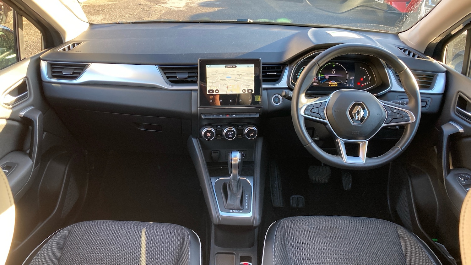 Used Renault Captur 2022 for sale - 76821468: Photo 10