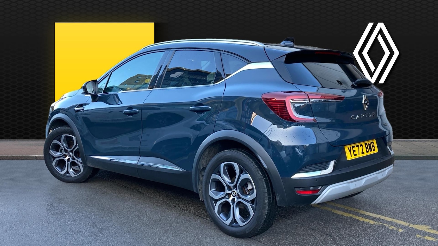 Used Renault Captur 2022 for sale - 76821468: Photo 2