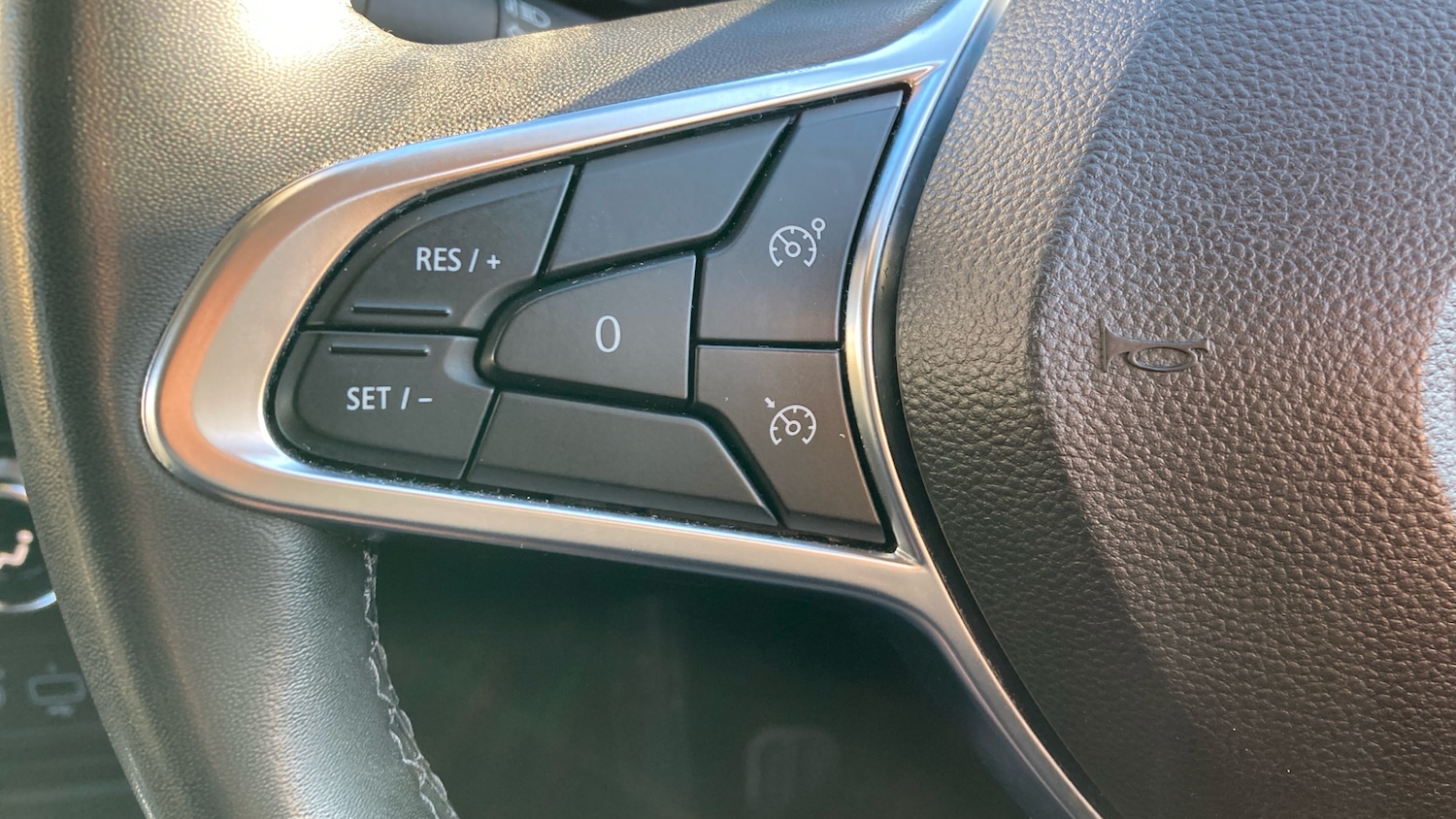 Used Renault Captur 2022 for sale - 76821468: Photo 26