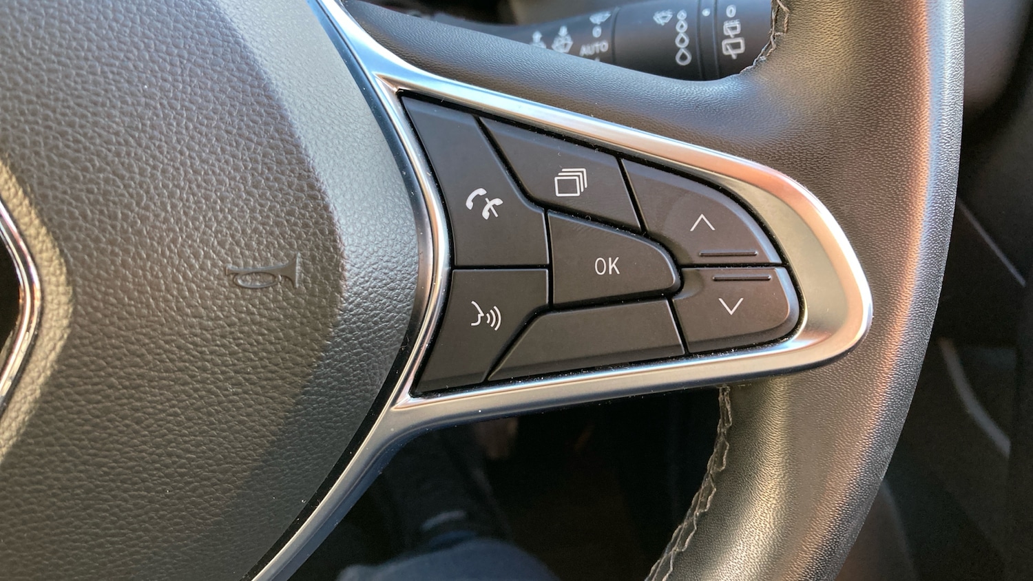 Used Renault Captur 2022 for sale - 76821468: Photo 27