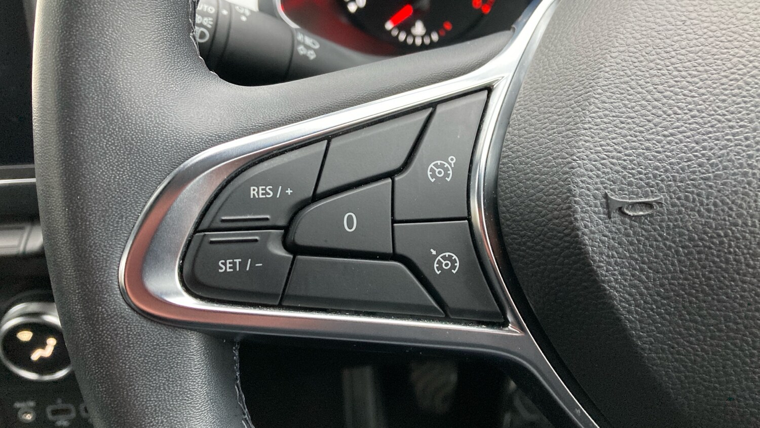 Used Renault Captur 2022 for sale - 77434576: Photo 22